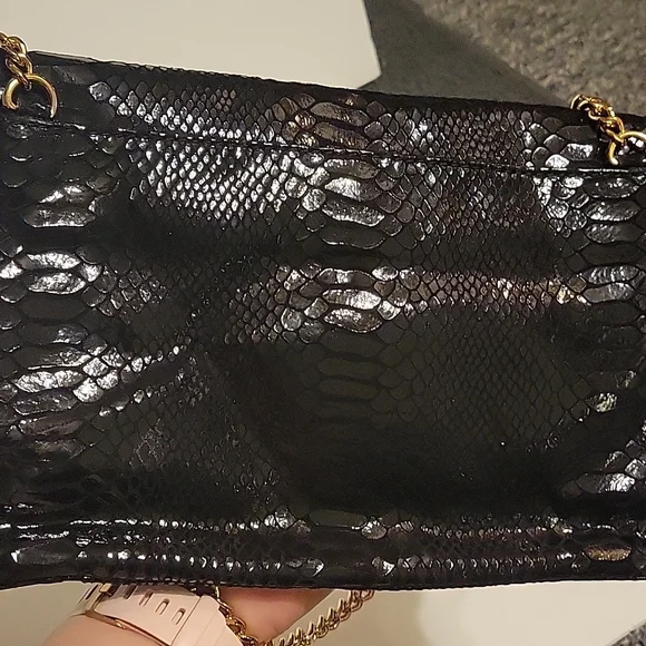 Black MK crossbody - Picture 4 of 6